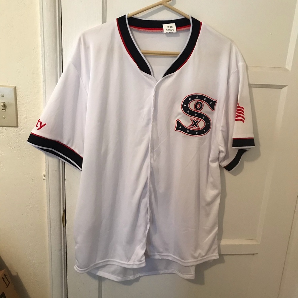 Chicago White Sox Top, Brand New, Woman’s, SZ XL